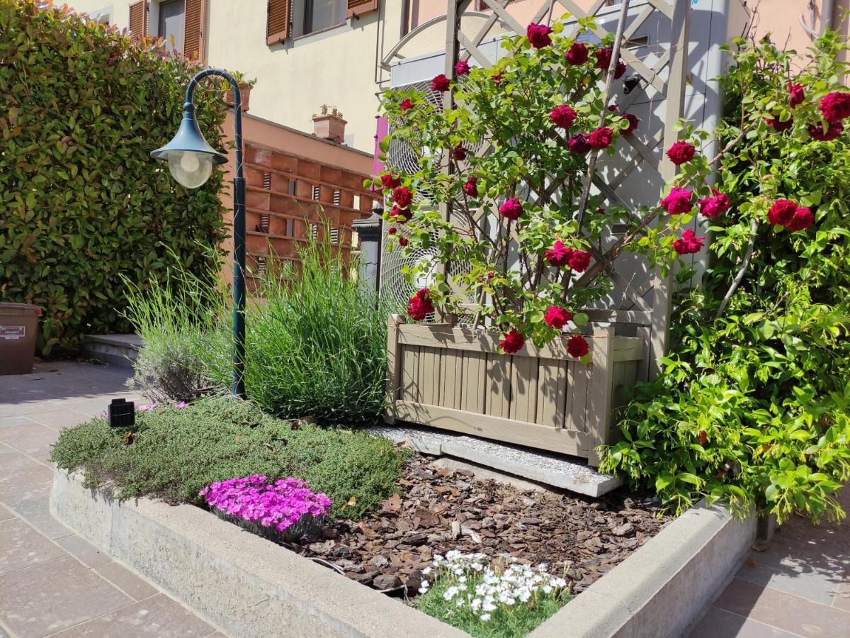 Le Rondini Di San Donato Bed & Breakfast Lucca Exterior photo